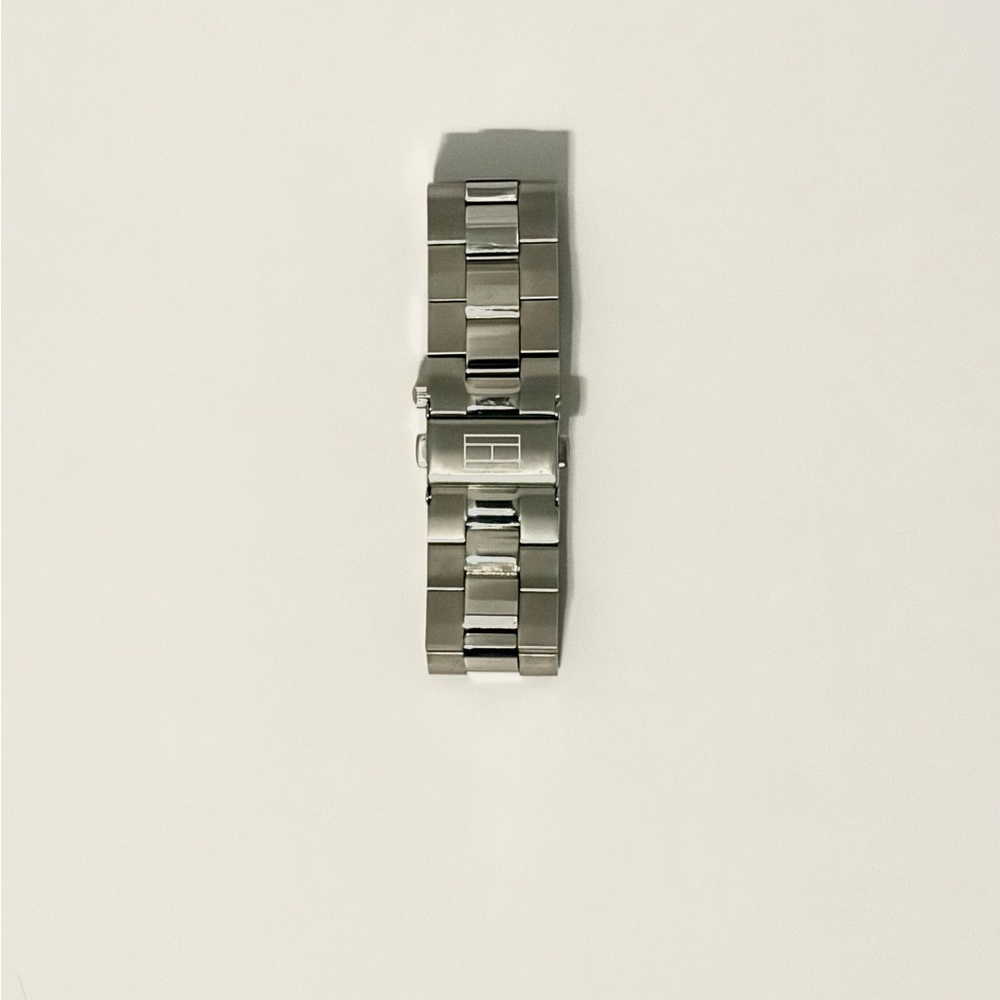 AUTHENTIC Tous + Tommy Hilfiger watches - Picture 7 of 7